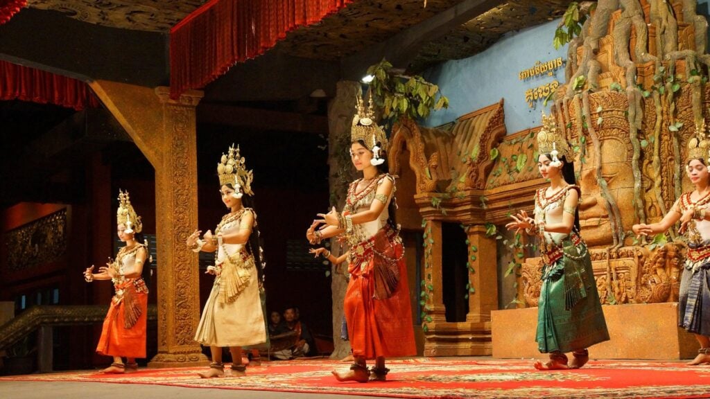 Spectacle de danse traditionnelle khmère « Apsara ».