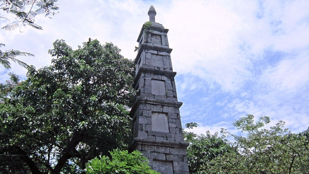 Temple Ngoc Son : Histoire, culture et guide pour une visite réussie - tour de la plume 1024 Tour de la Plume