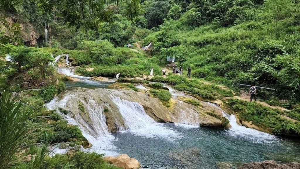 Cascade de Tat Nang