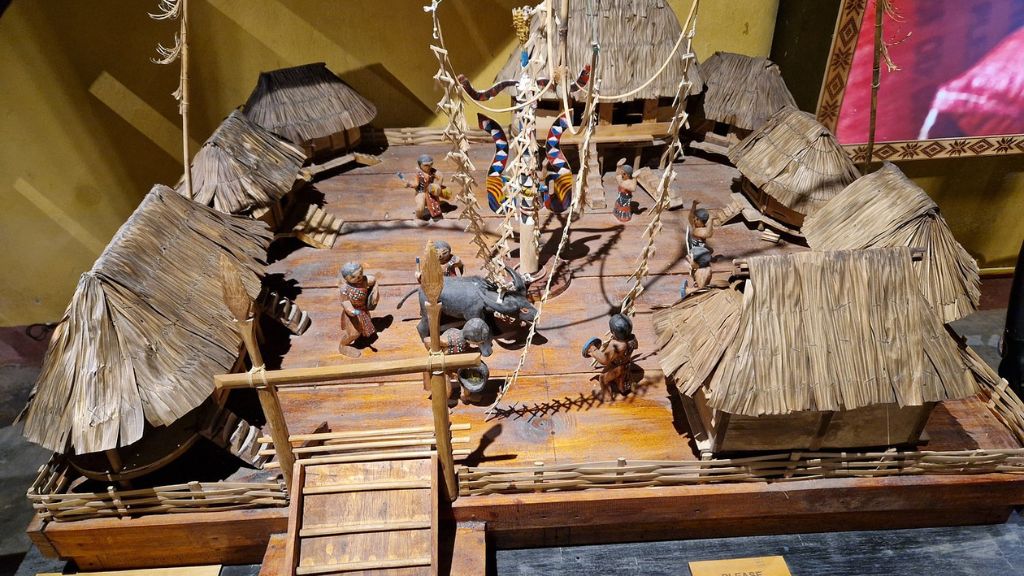 Représentation en miniature de la vie des villages traditionnels vietnamiens
