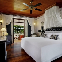 centara-grand-beach-resort-villas-hua-hin-01