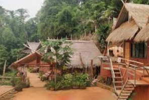 Akha Homestay Experience