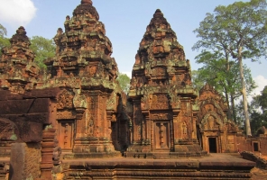 From North Laos to the temples of Angkor 12 days
