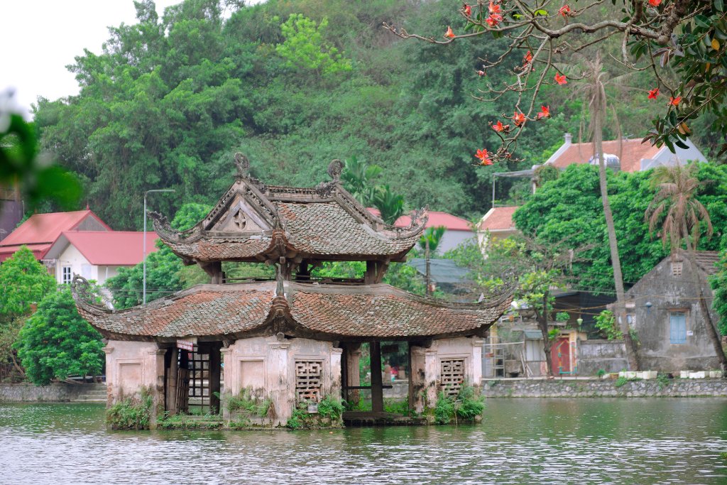 Indochina Explorer: Thailand, Cambodia, Vietnam & Laos