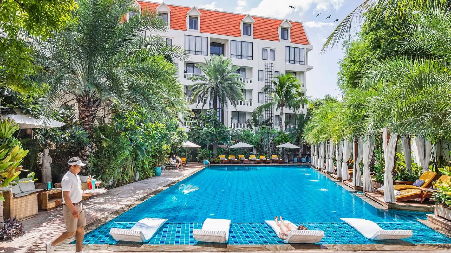 Palace Gate Hotel & Resort