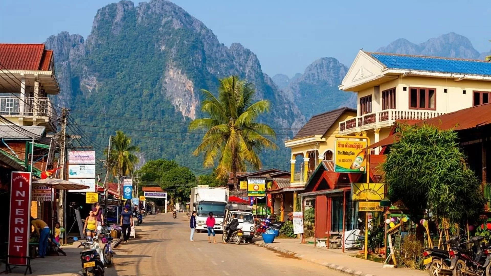 Vang Vieng town