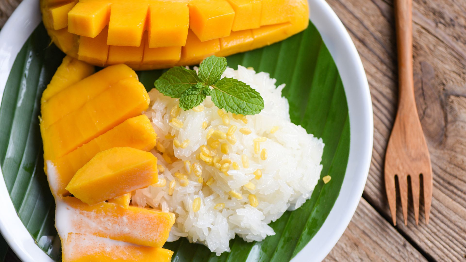 Le dessert thaïlandais à ne pas manquer : riz gluant à la mangue