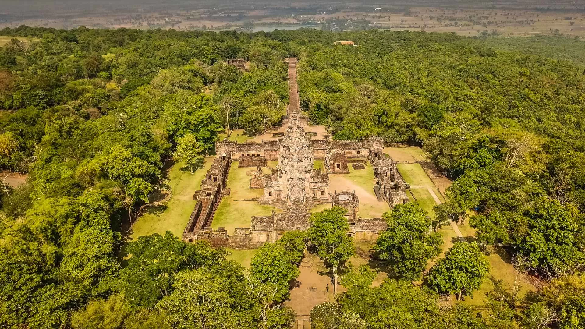Les temples khmers de Phanom Rung et Prasat Muang Tam