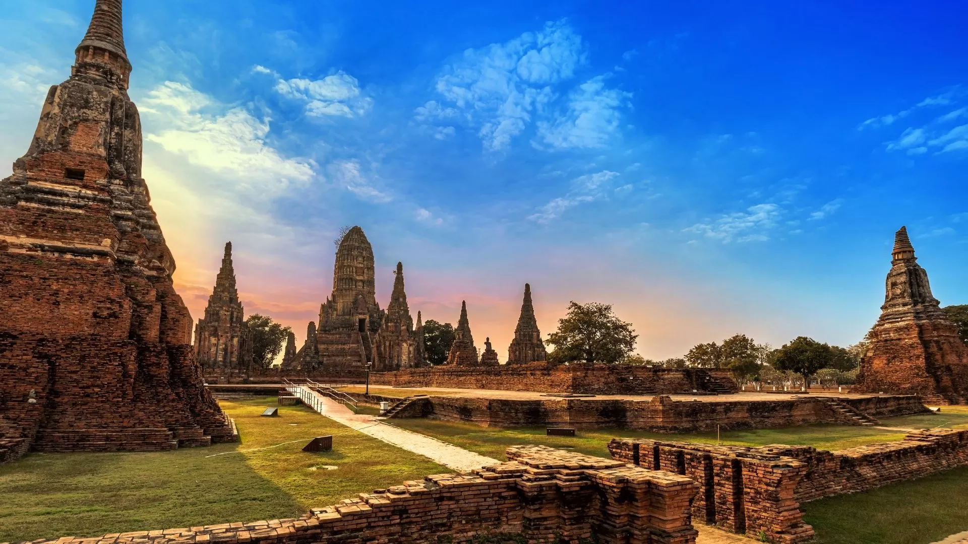 Ayutthaya - A journey through ancient Siam