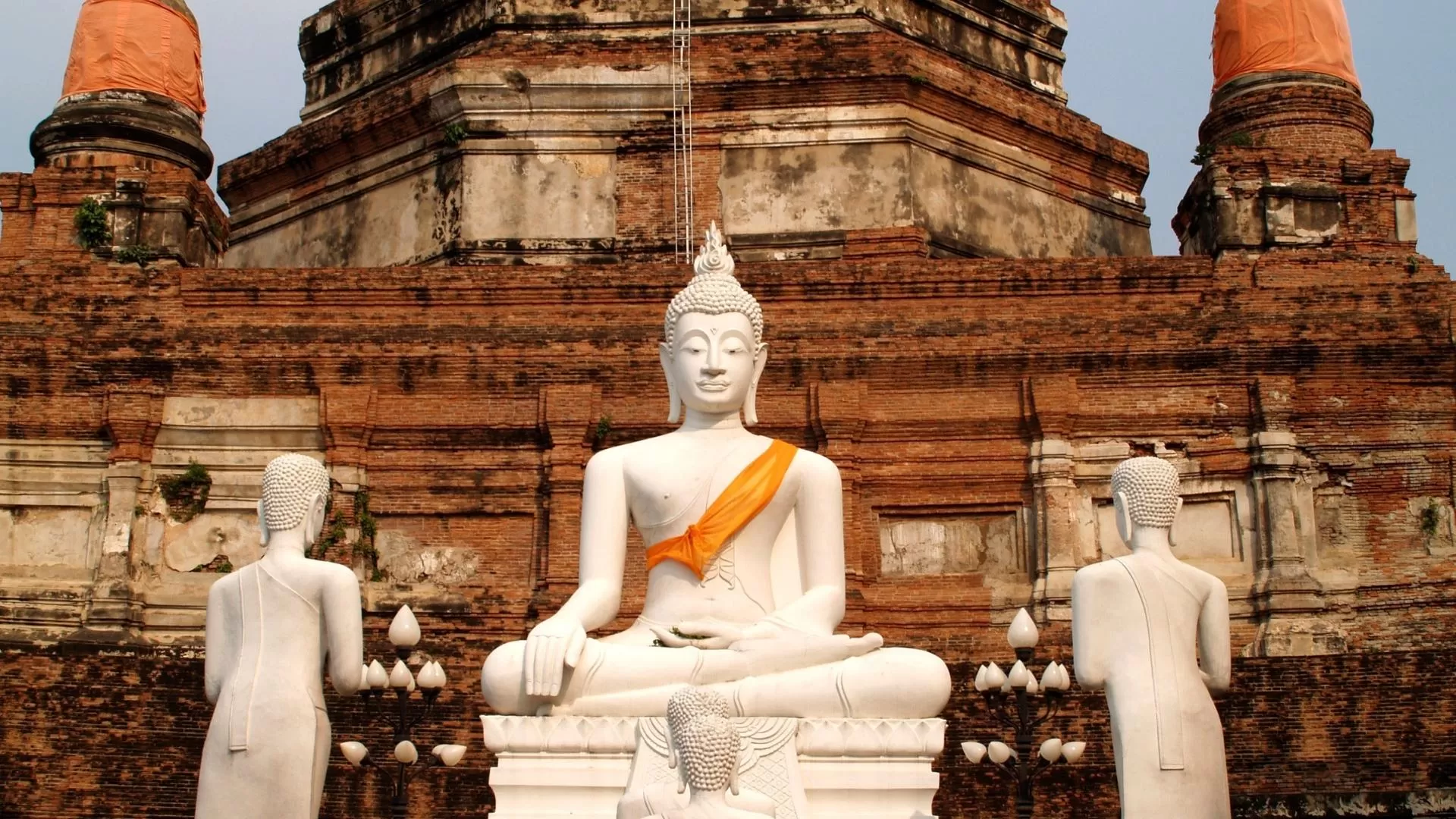 Wat Yai Chai Mongkhon