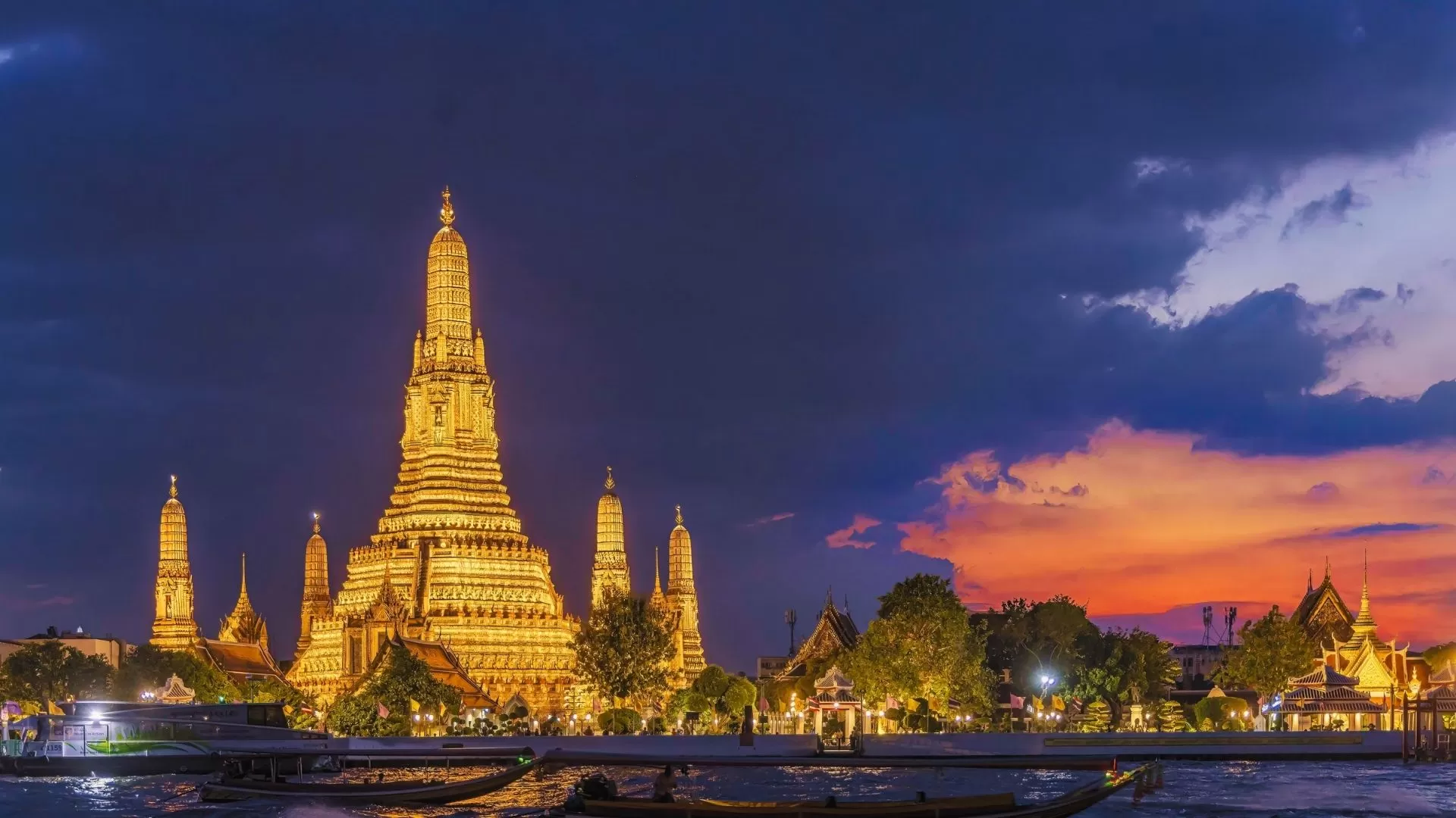Wat Arun au soir