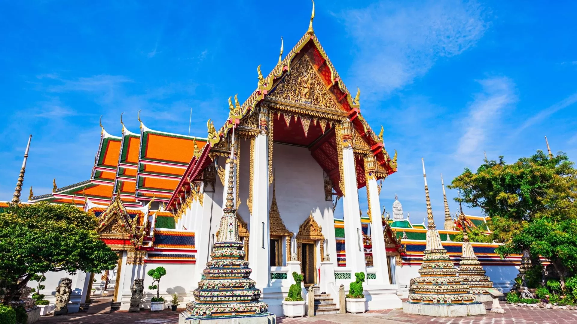 Wat Pho (Temple of the Reclining Buddha)