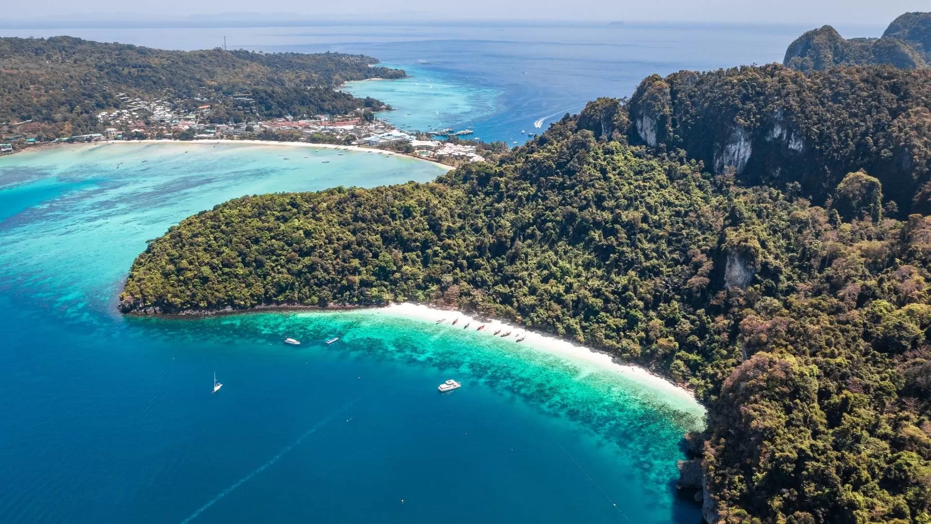 Choose the ideal time to explore Koh Phi Phi