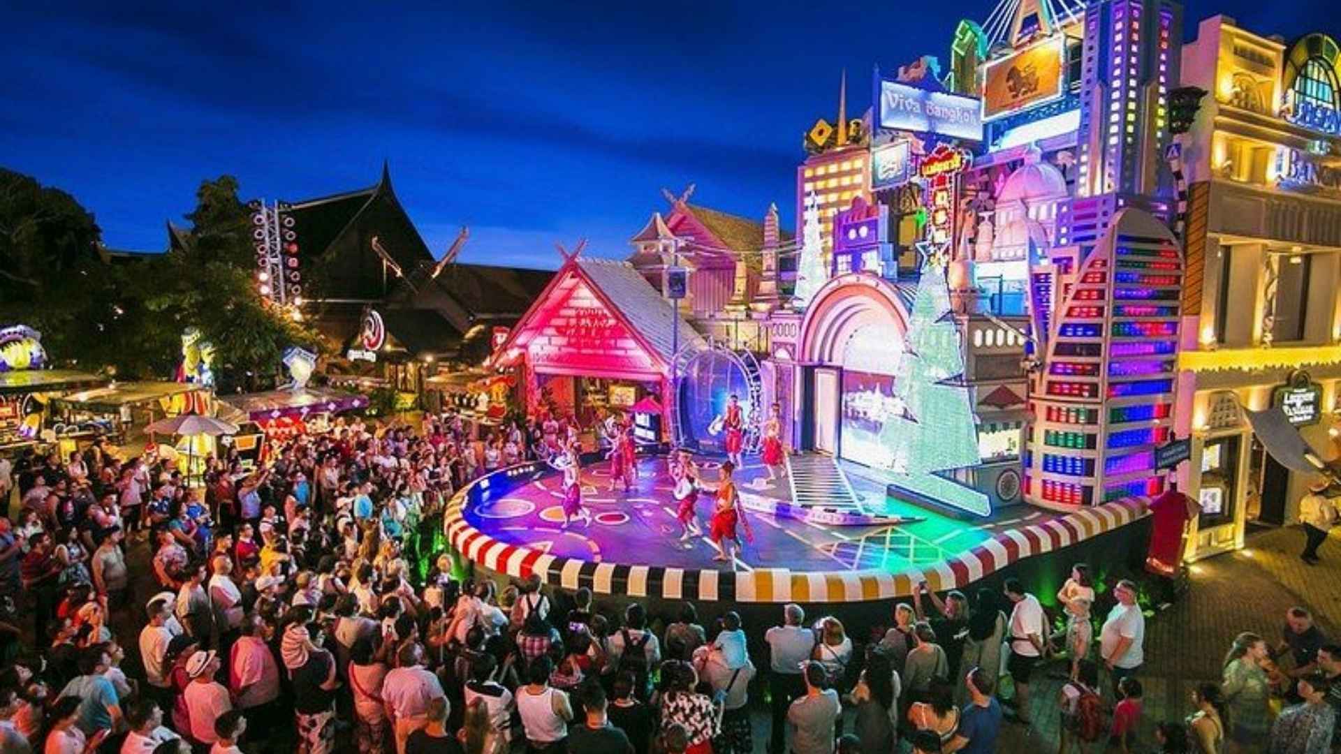 Phuket FantaSea show