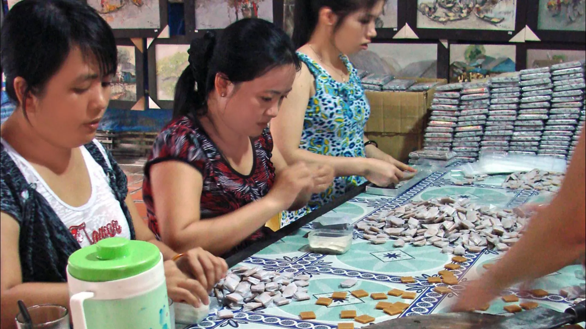 Atelier de fabrication des bonbons à la noix de coco