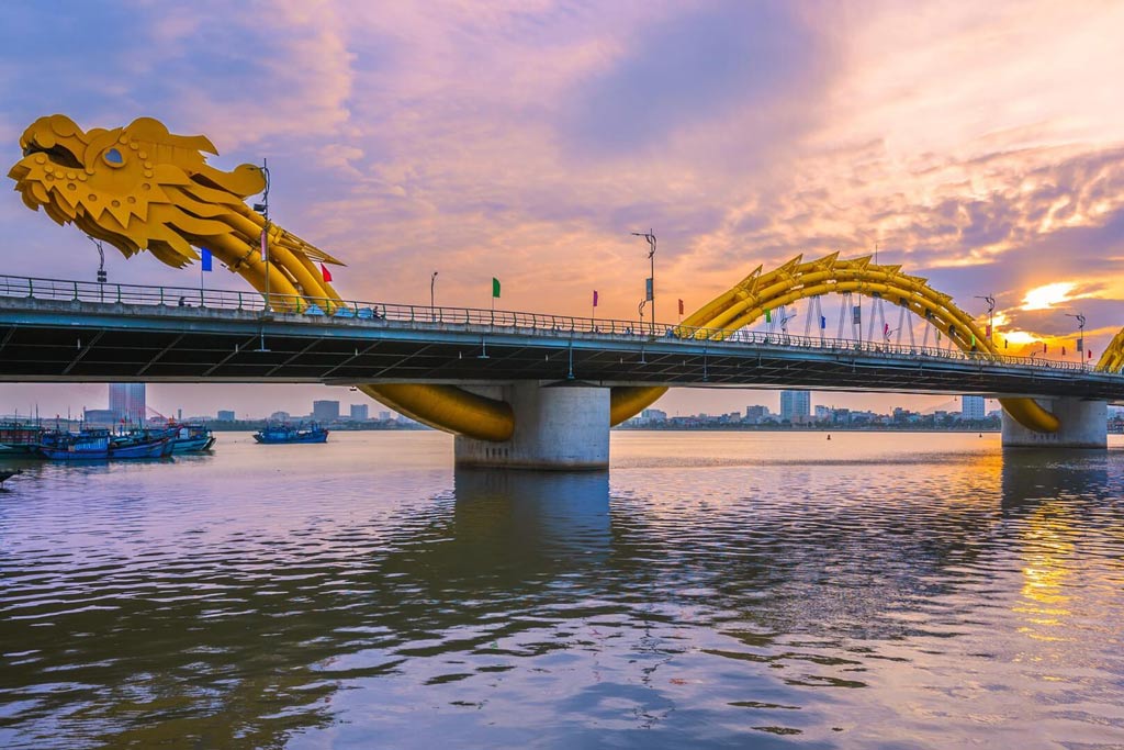 Pont Dragon (Da Nang) – l’un des œuvres architecturales modernes au Vietnam