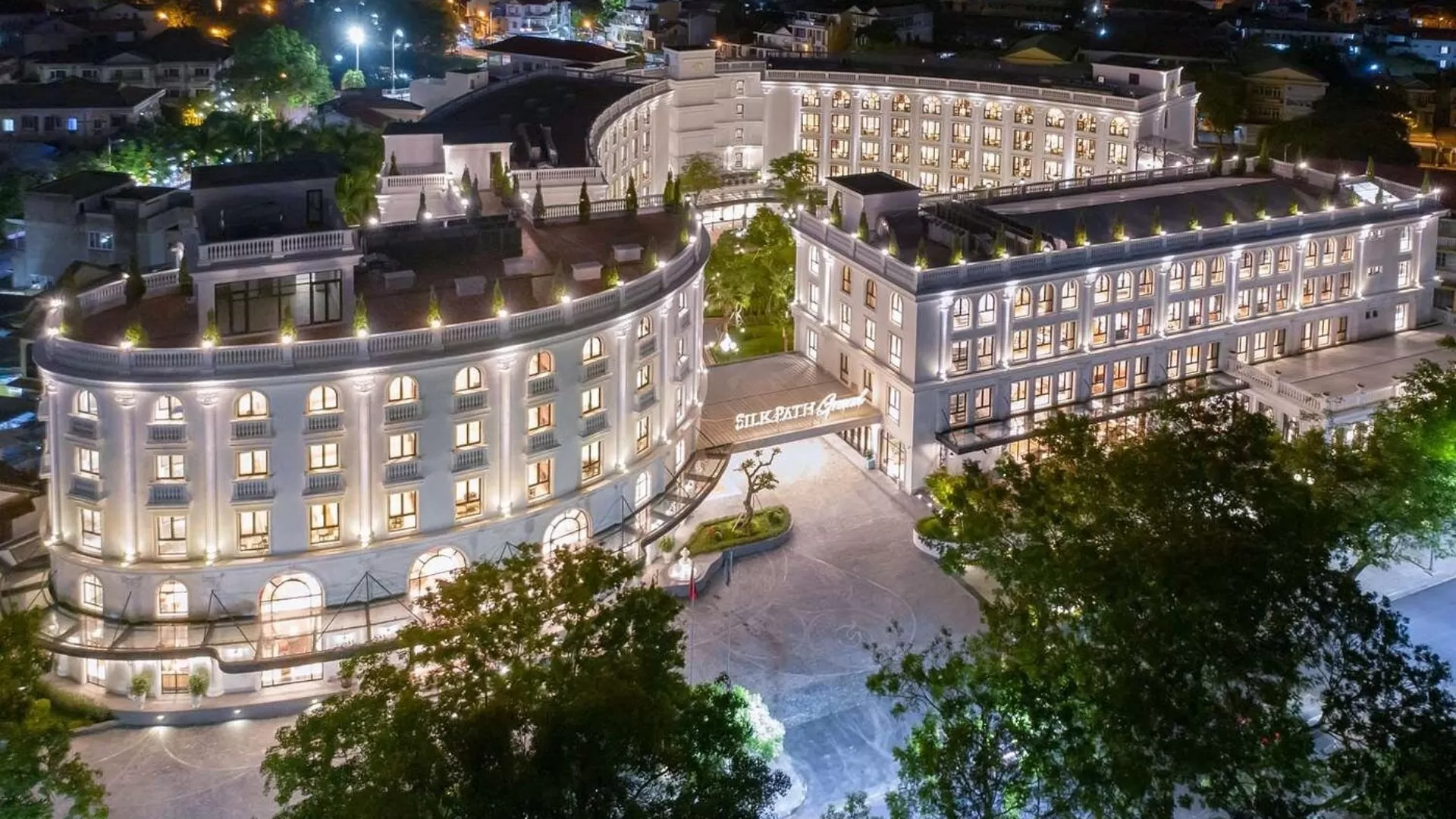 Silk Path Grand Hue Hotel