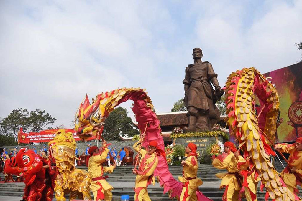 Dong Da Festival