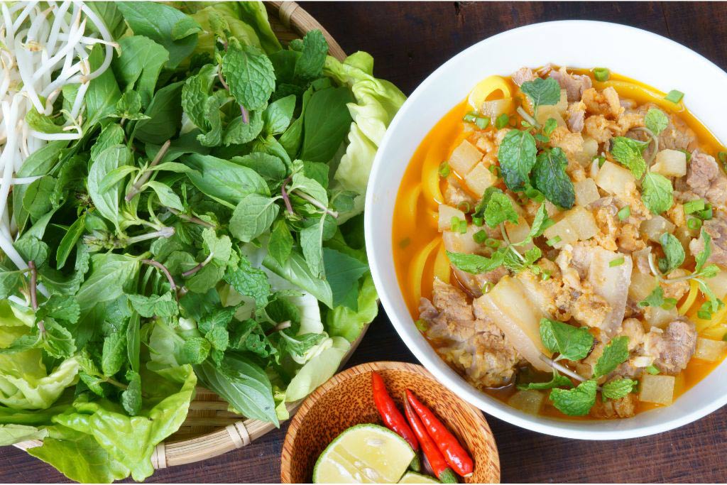 Mi Quang (Mì Quảng)