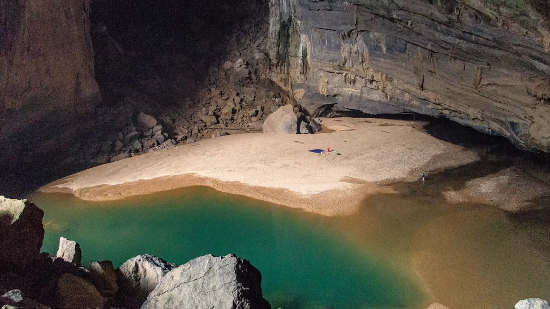 La grotte de Hang Én