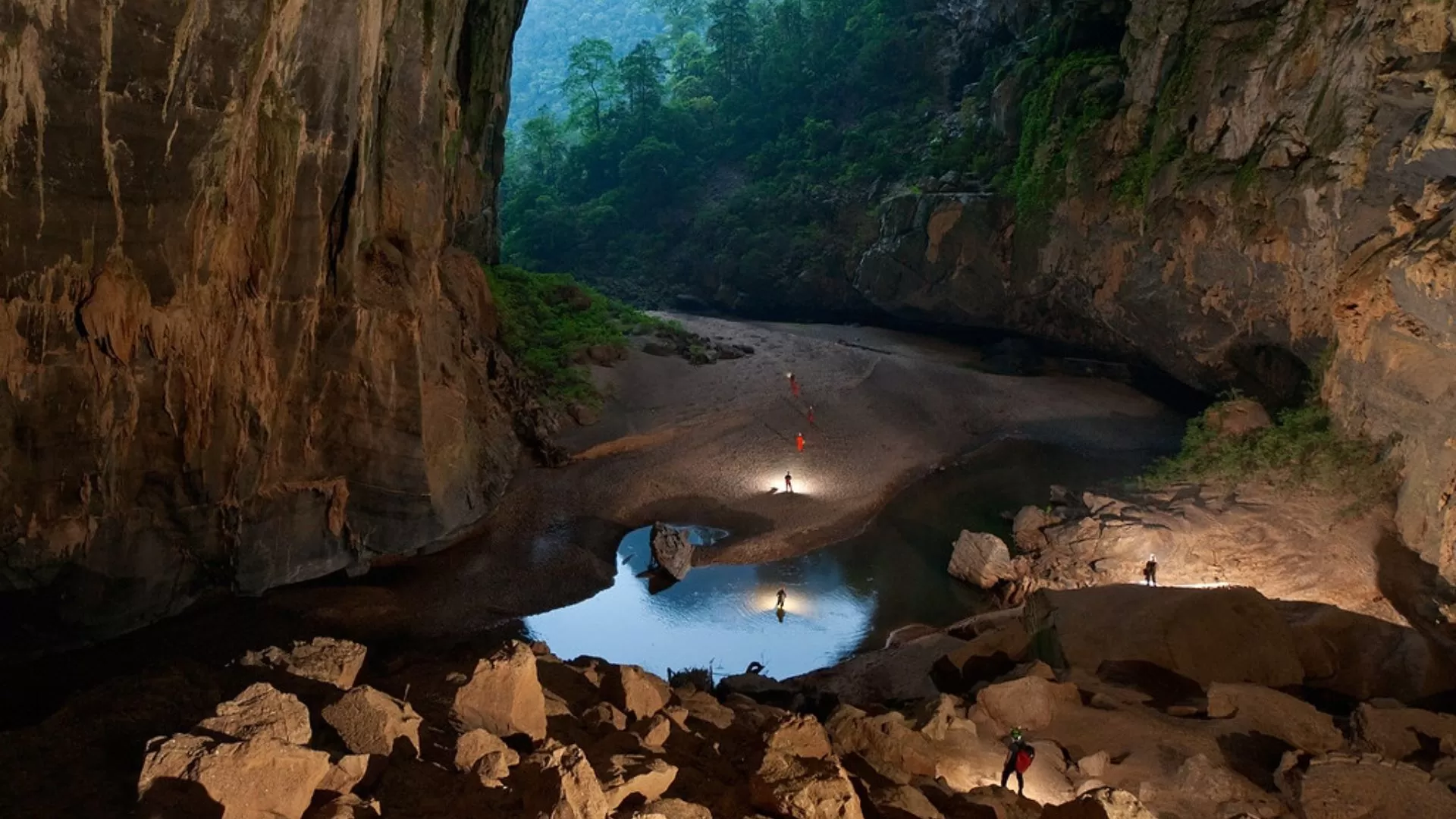 L'entrée de Son Doong