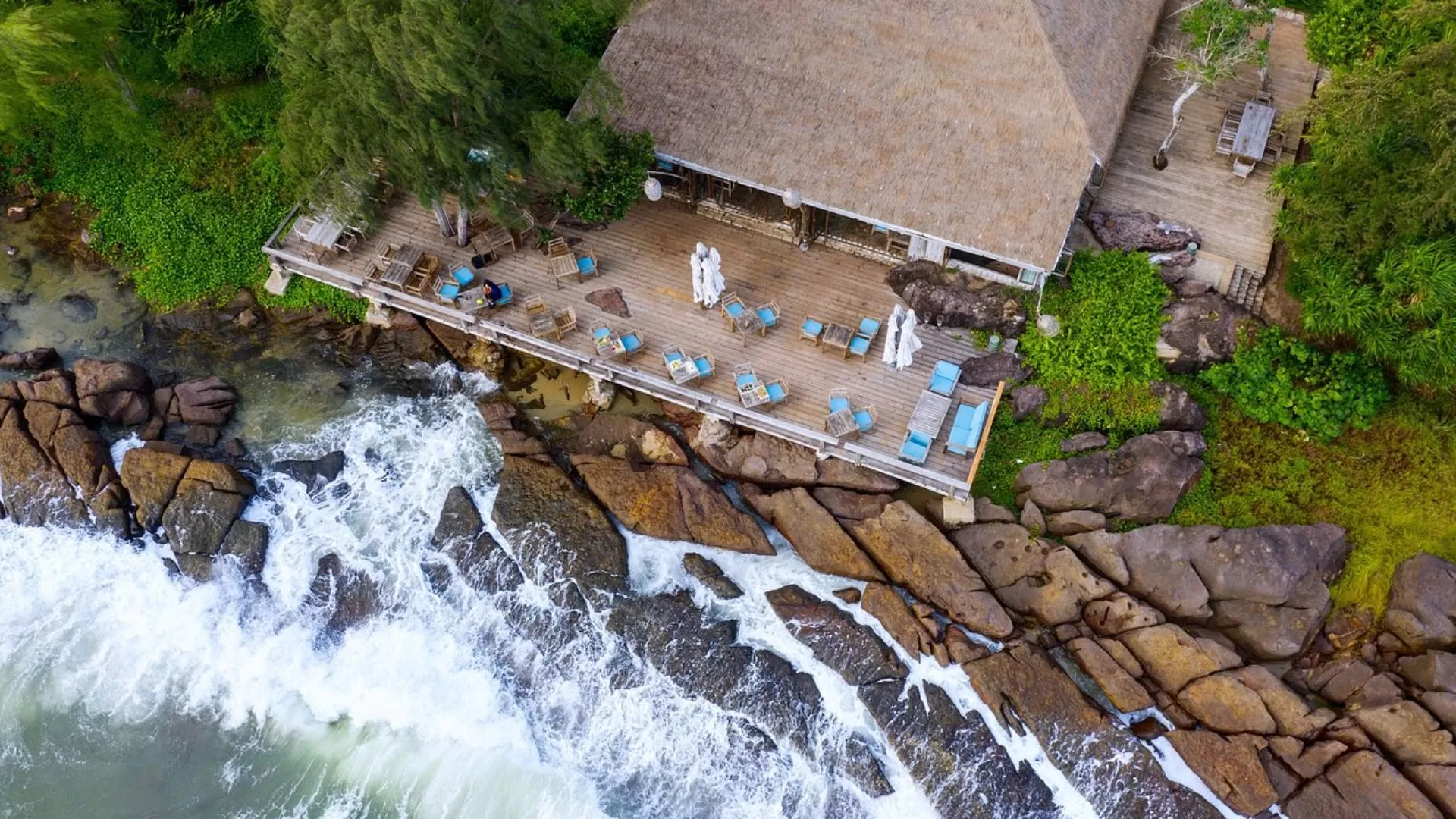 Restaurant On The Rock