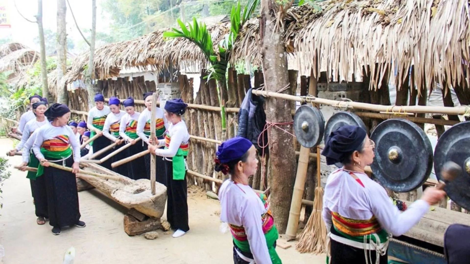 Rencontrer des minorités ethniques Thai à Pu Luong