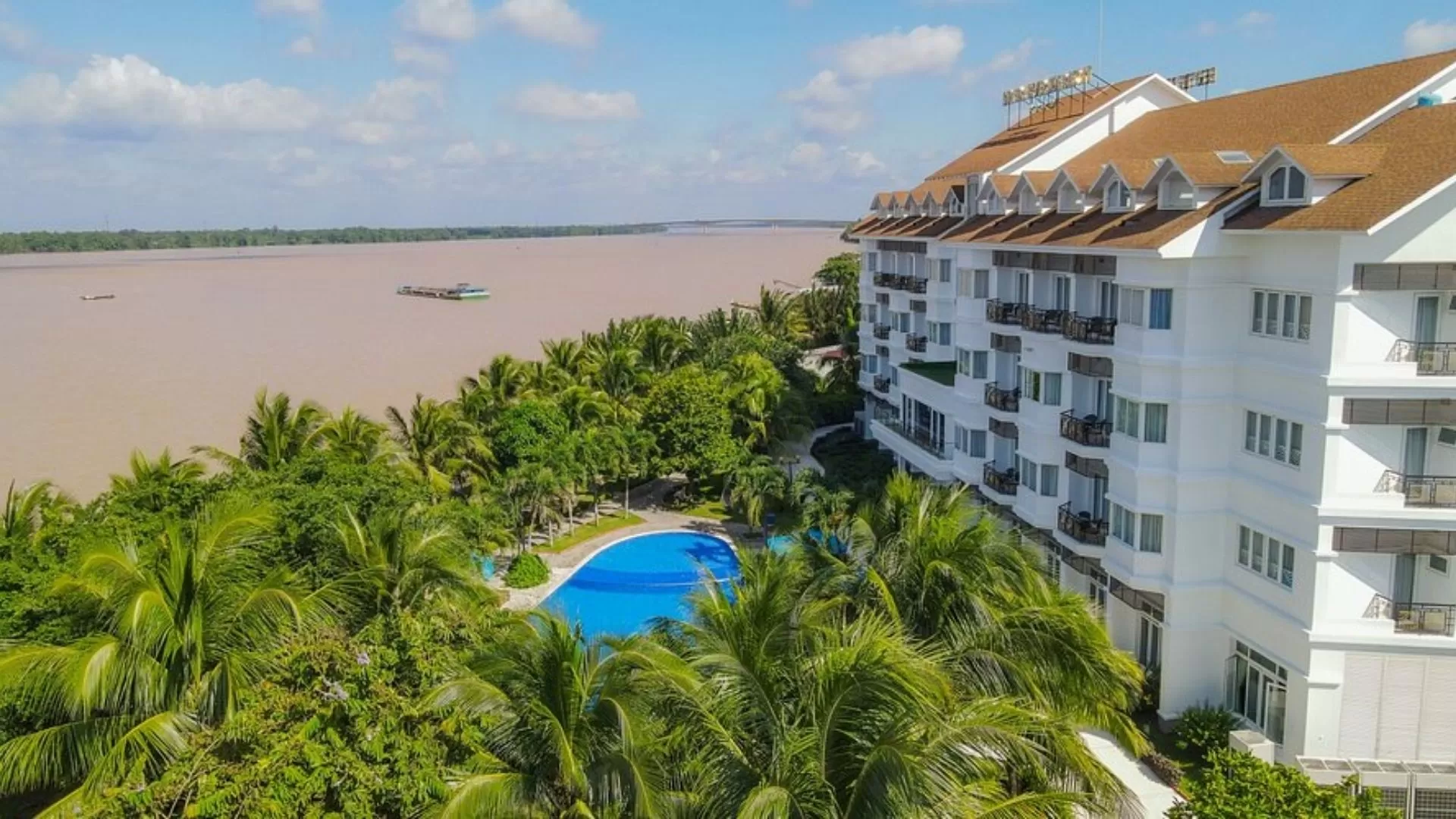 Ben Tre river resort