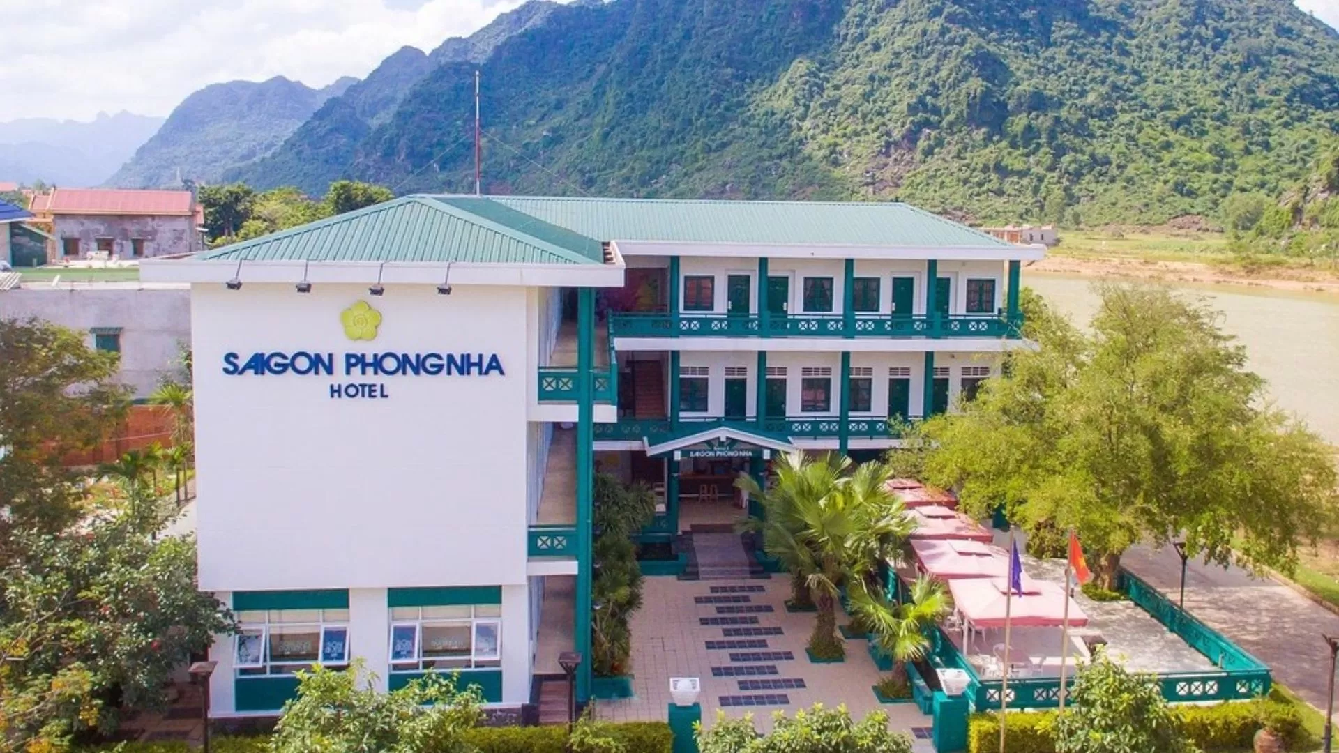 Sai Gon Phong Nha Hotel
