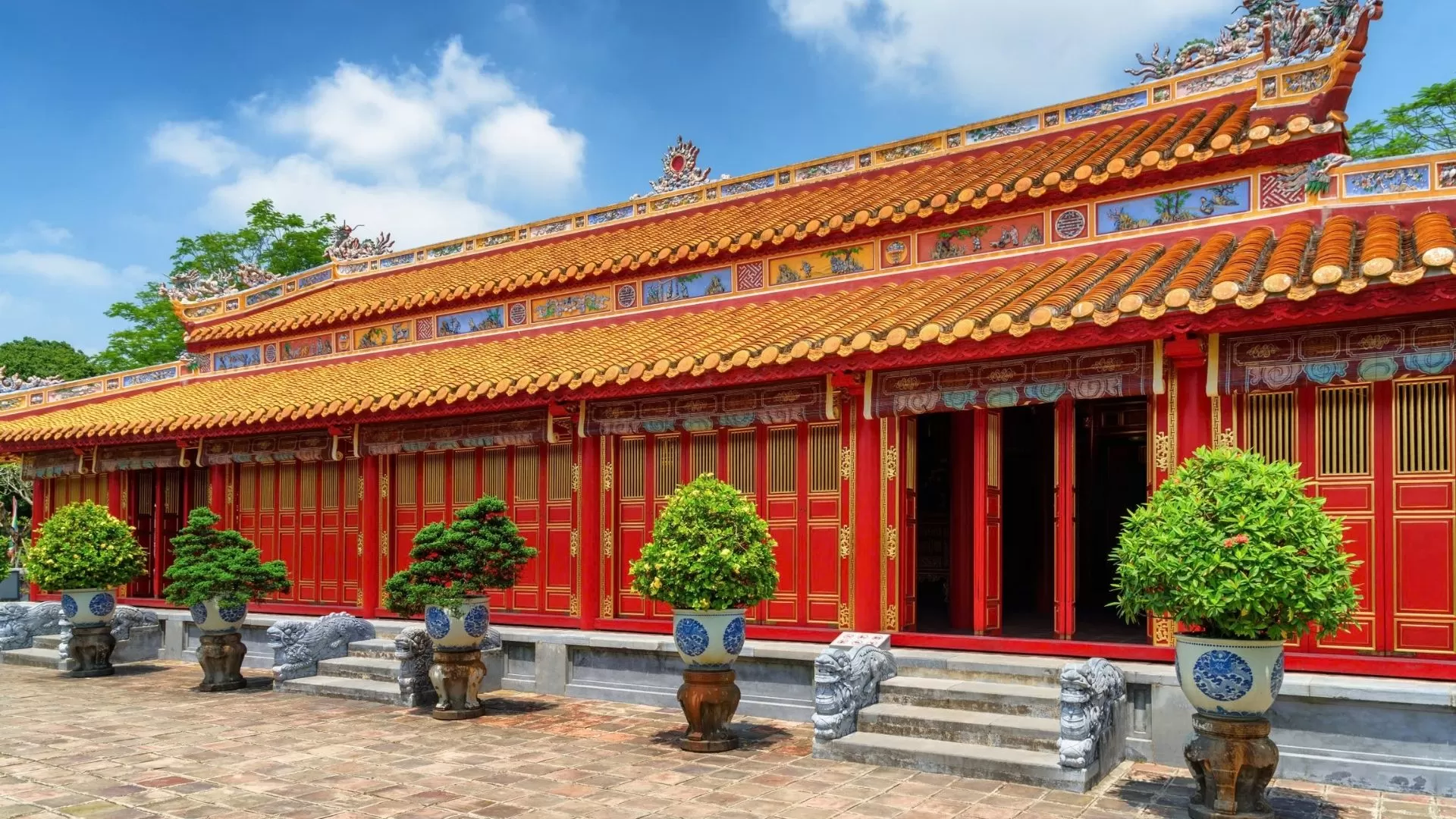 The red wooden building in Forbidden Purple City