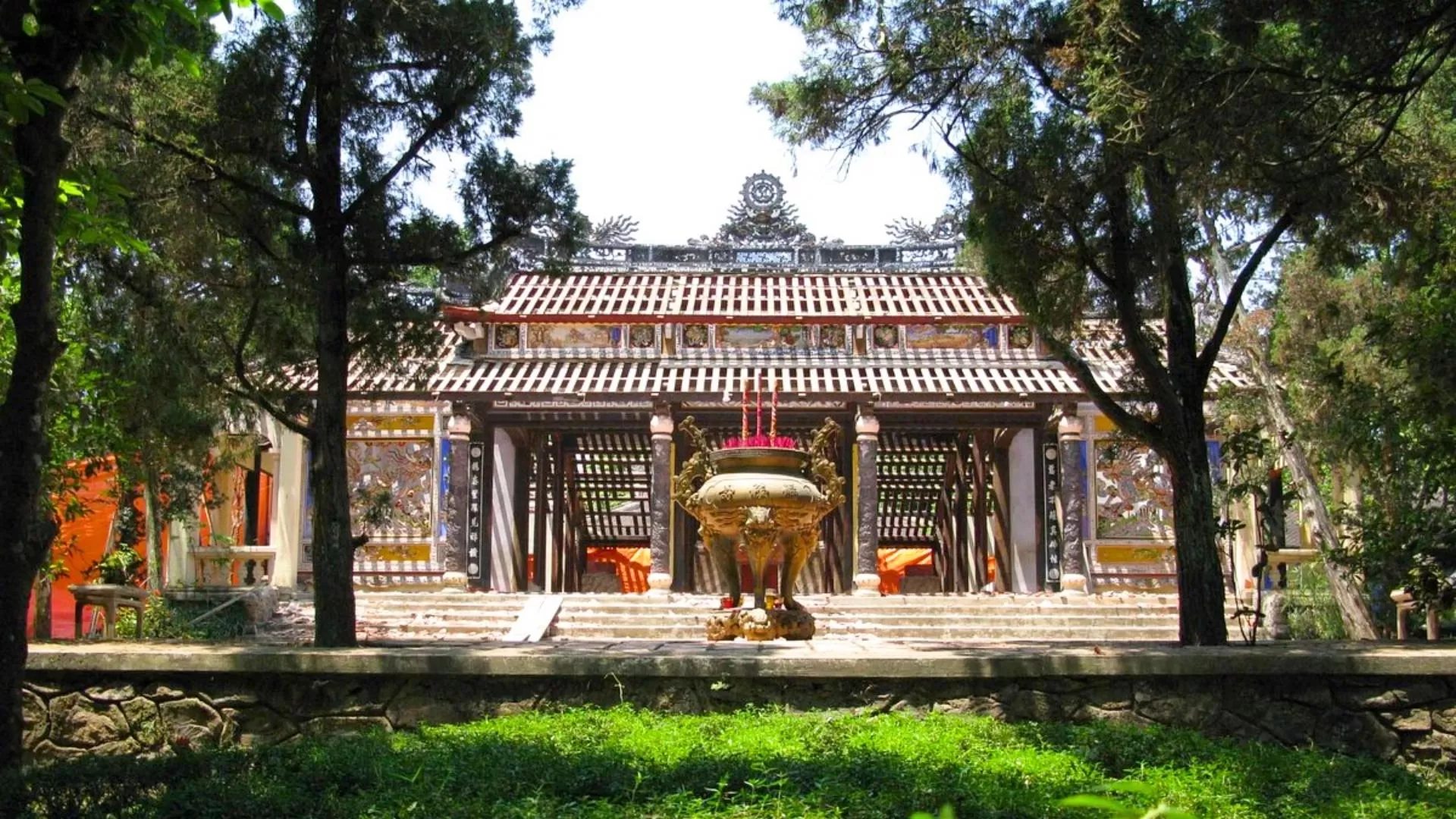 Tu Hieu pagoda