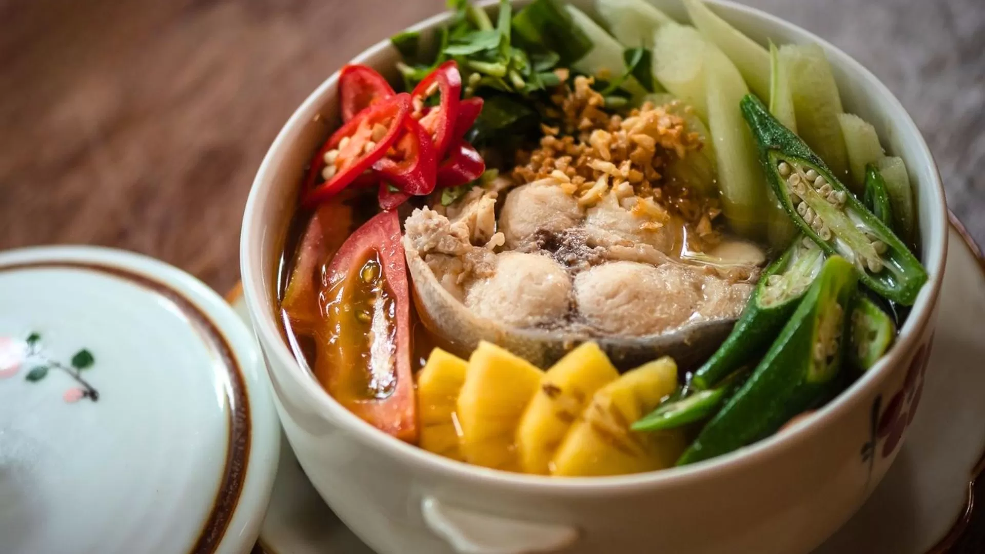 Canh chua ca - Sour fish soup