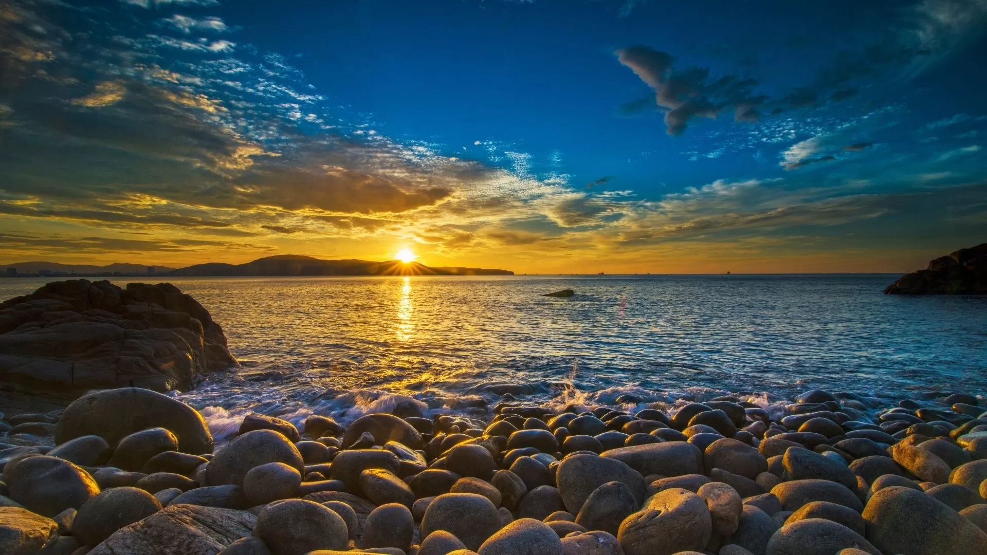 Sunset in Ghenh Rang