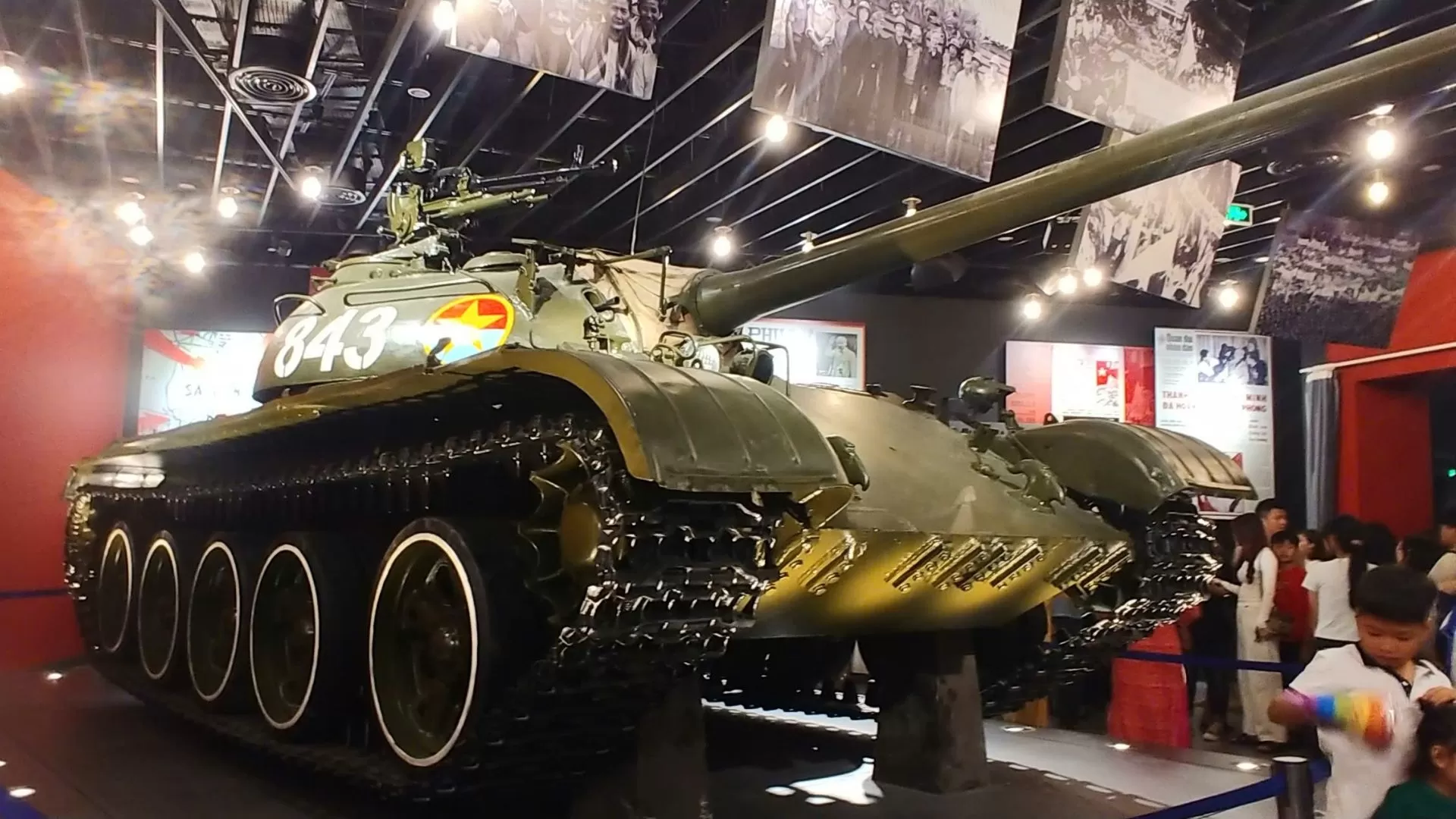 T-54B tank crashed into the gate of Independence Palace