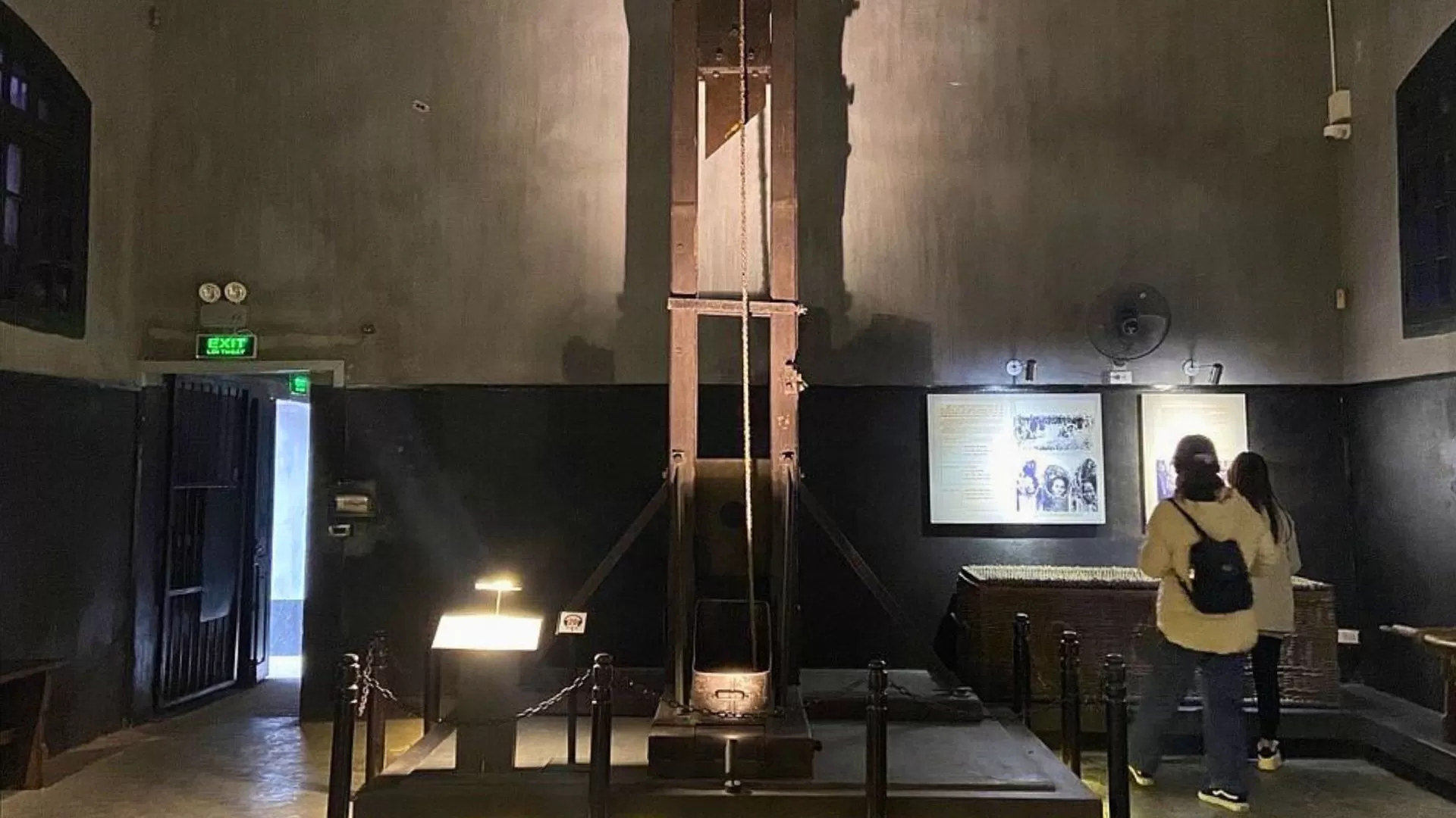 The Giant Guillotine