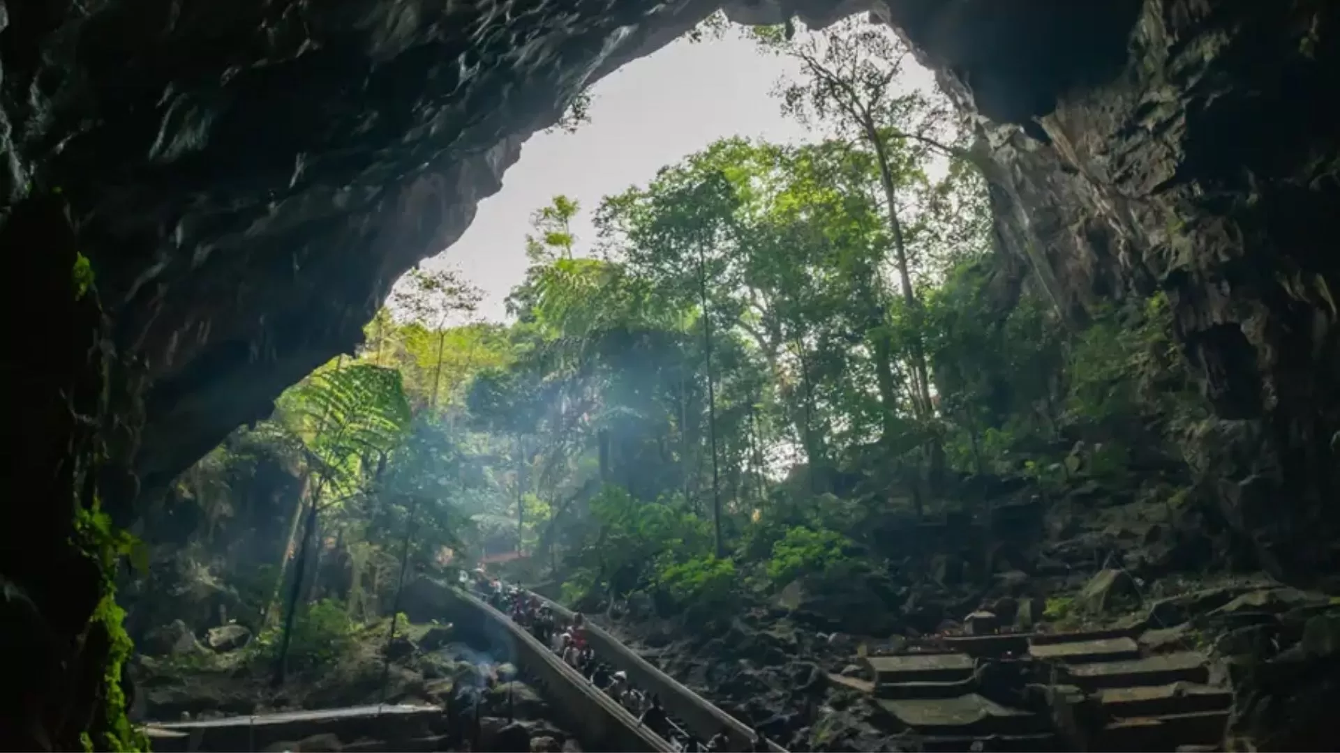 Huong Tich Cave