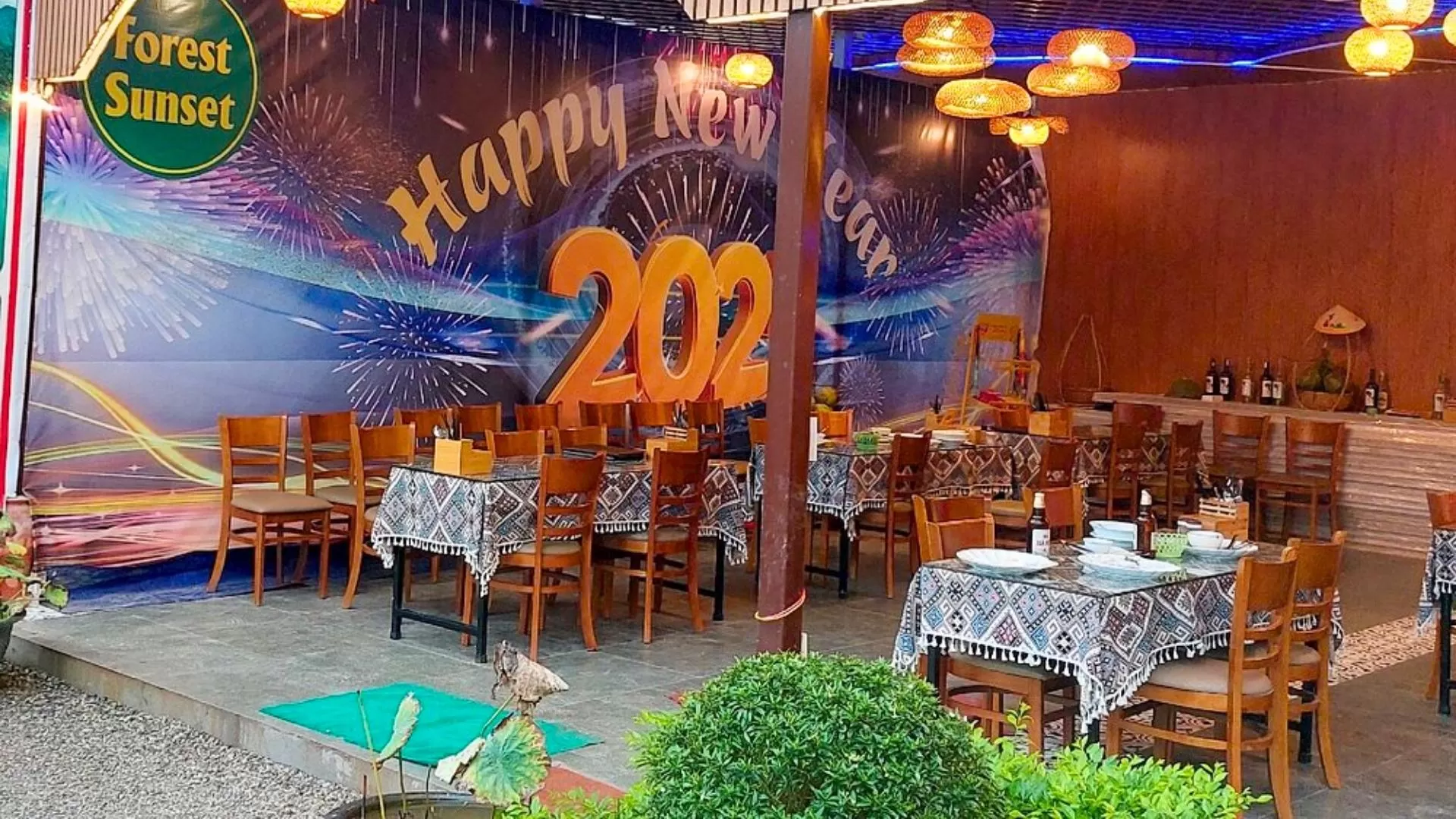 Forest Sunset Bar and Restaurant