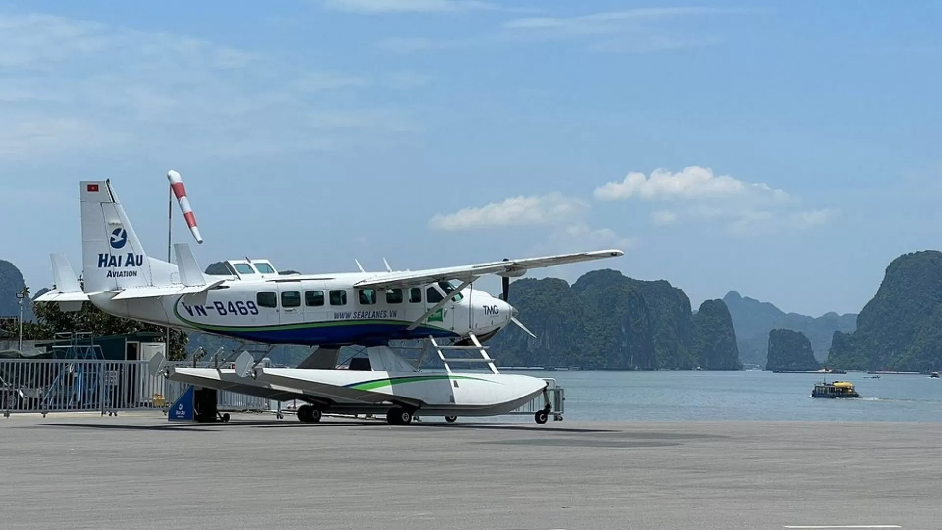 Experience seaplane for Vietnam luxury trips