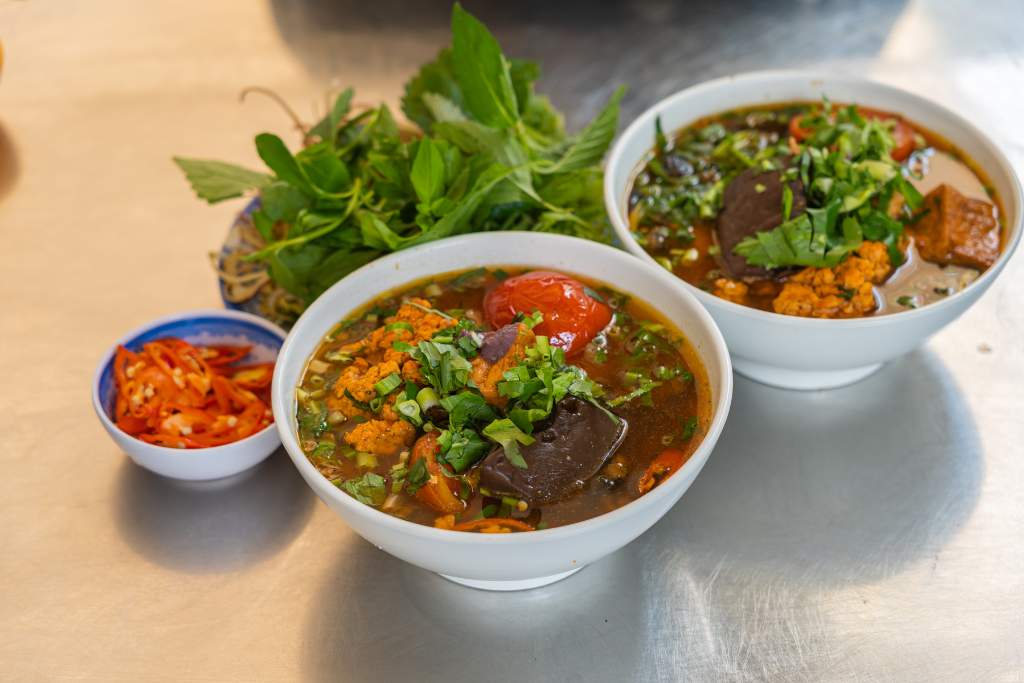 Bún riêu