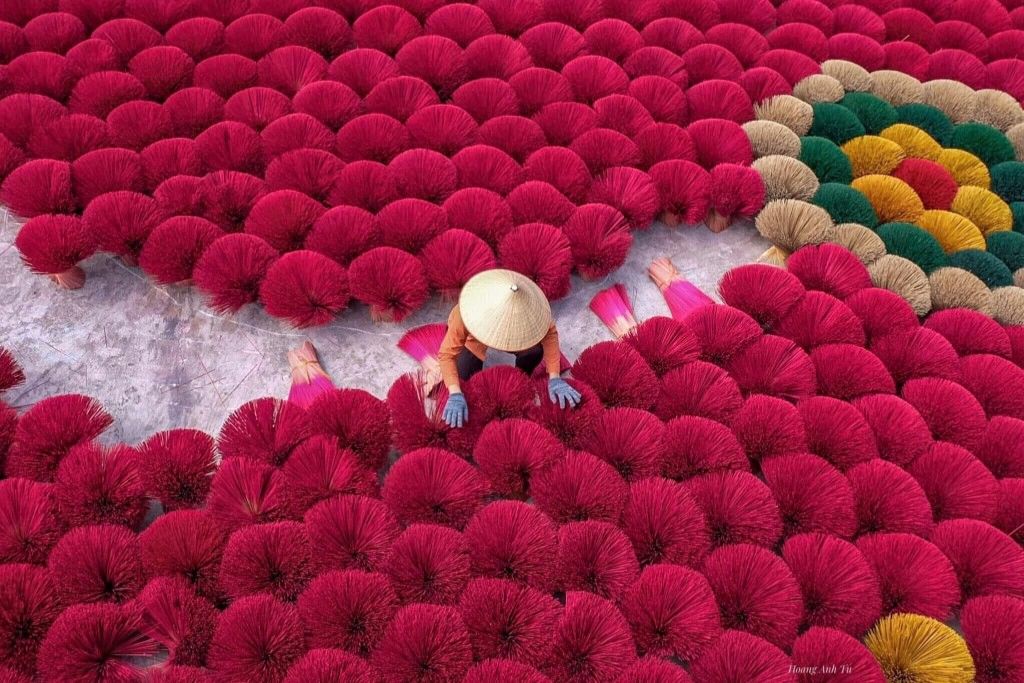 Quang Phu Cau : un lieu où l'encens et la culture vietnamienne s'entrelacent.