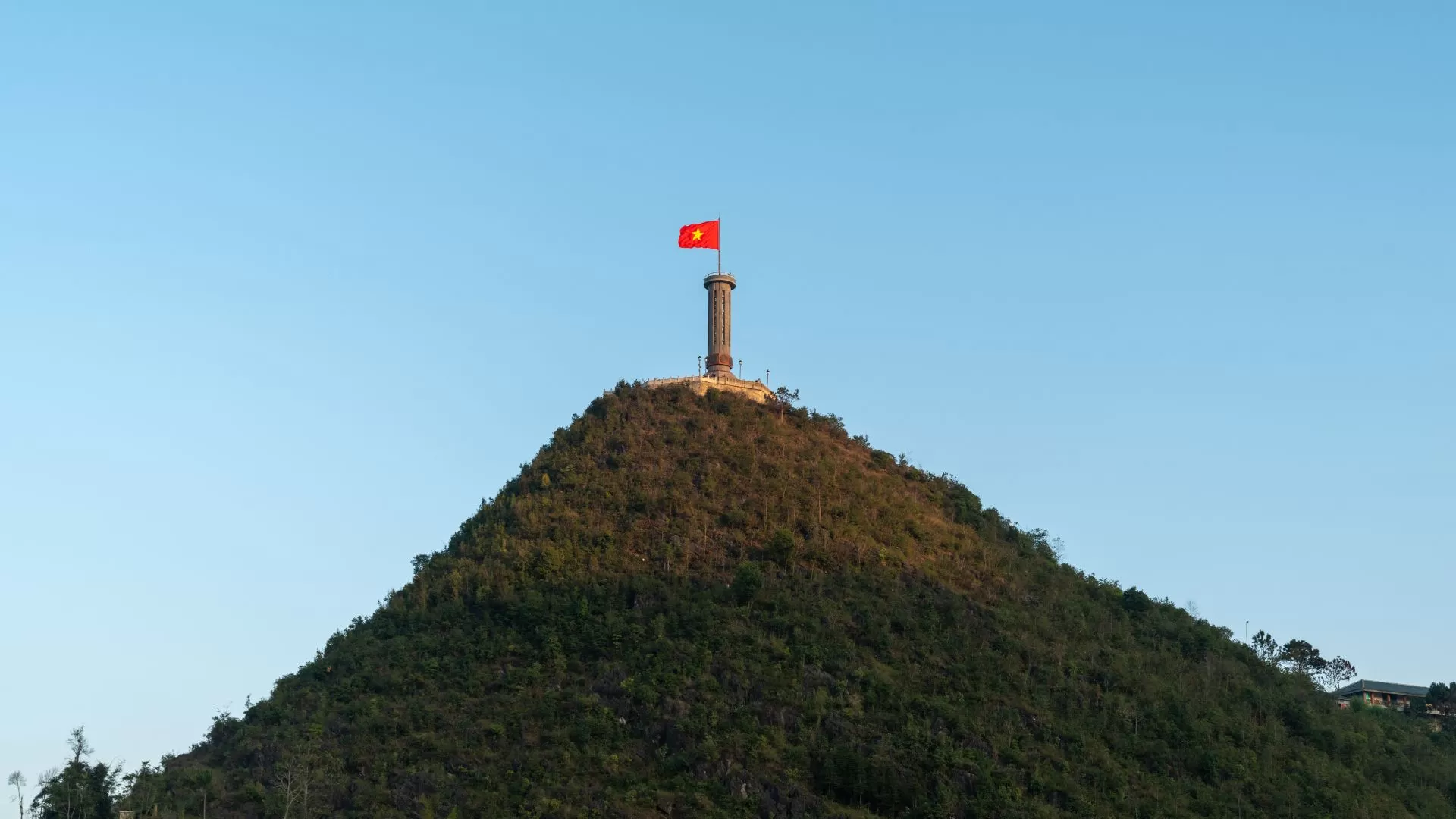 Mât de drapeau de Ha Giang