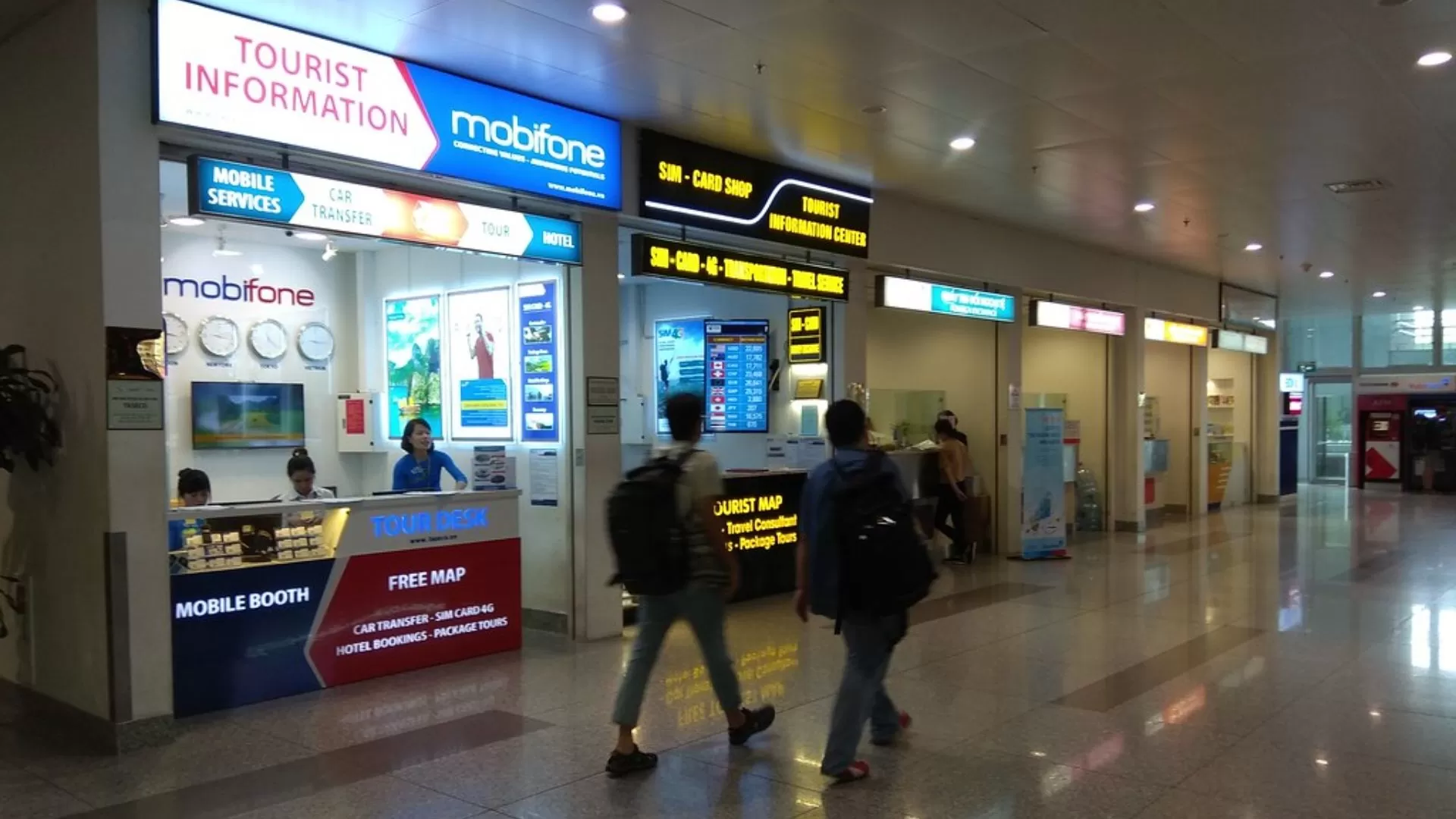 Bureaux de carte SIM à l'aéroport 