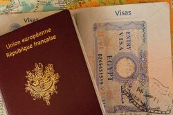 Passeport, visa et carte du monde