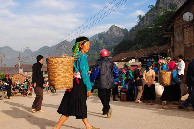 Que faire à Ha Giang : Participer à des marchés ethniques