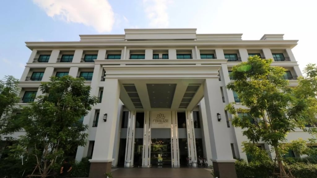 Civilize Hotel