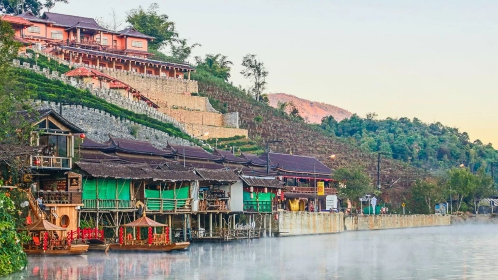 Que voir et faire à Mae Hong Son ? - thailande mae hong son baan rak thai 1024 Baan Rak Thai