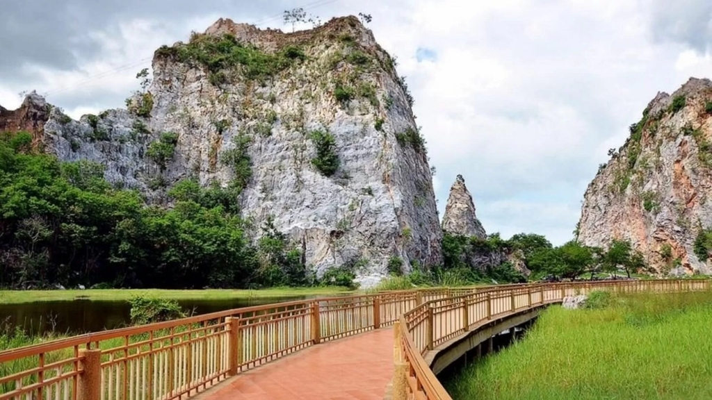 Que voir et faire à Ratchaburi ? - thailande ratchaburi parc de pierres khao ngu 1024 Khao Ngu Stone Park
