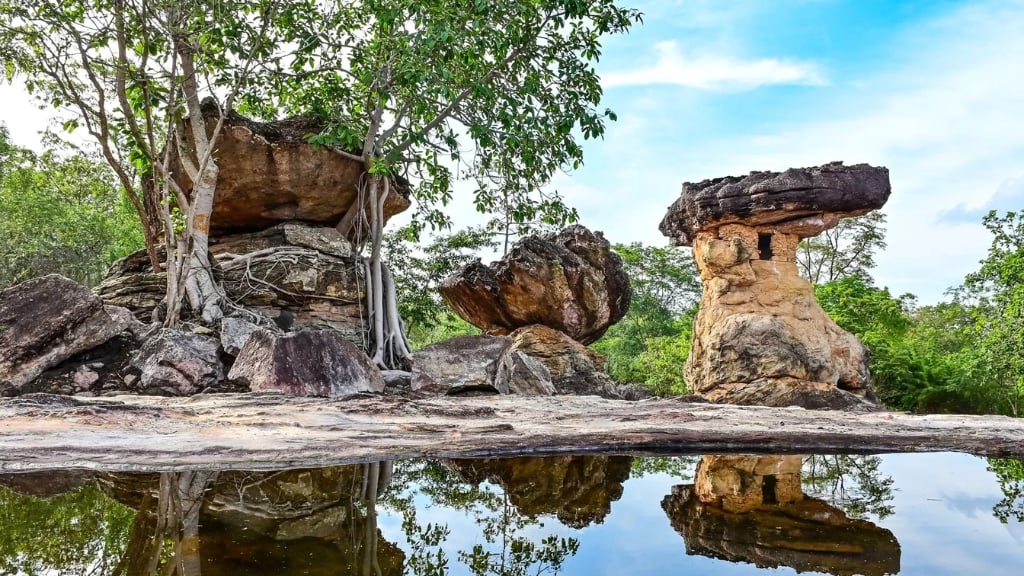 Parc historique de Phu Phra Bat 