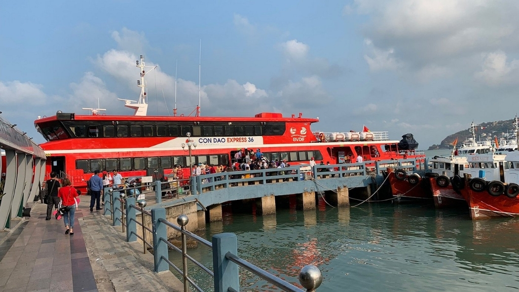 Le bateau rapide pour Con Dao