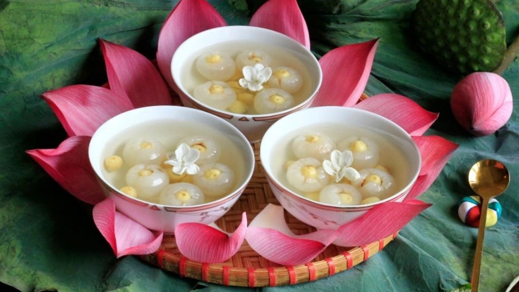 Soupe-sucre-de-litchi-aux-graines-de-lotus-lune-des-versions-de-la-soupe-sucre-vietnamienne
